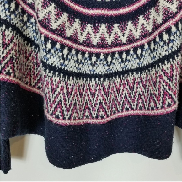 ANTHROPOLOGIE Fair Isle Sleeping On Snow Poncho Cape Style Sweater M Like New - Picture 11 of 16